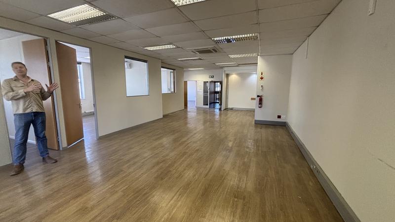 To Let commercial Property for Rent in Mowbray Western Cape